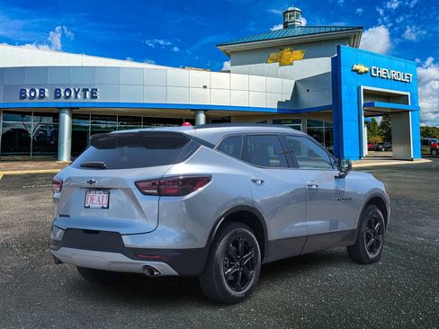 New 2026 Chevrolet Blazer LT w/ Convenience Package FWD image 7