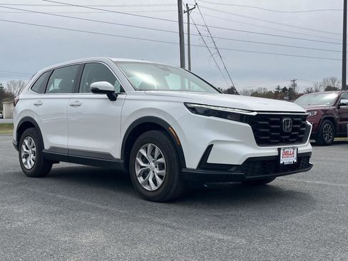 Used 2024 Honda CR-V LX image 3
