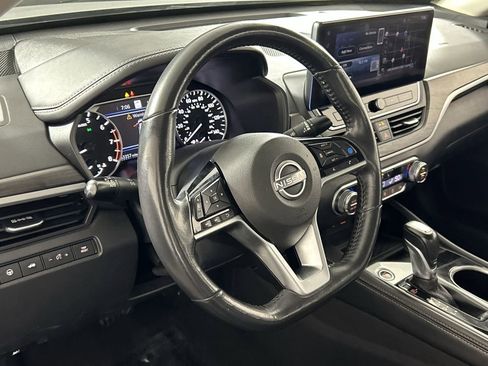 Used 2023 Nissan Altima 2.5 SL image 14