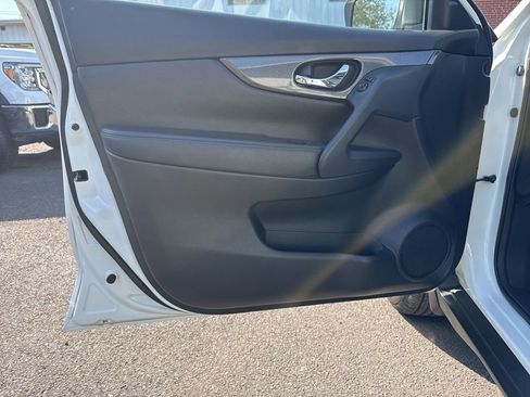 Used 2015 Nissan Rogue SL w/ SL Premium Package AWD/4WD image 12