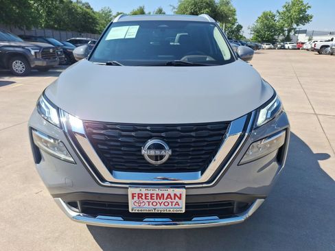 Used 2023 Nissan Rogue Platinum w/ Platinum Premium Package FWD image 9