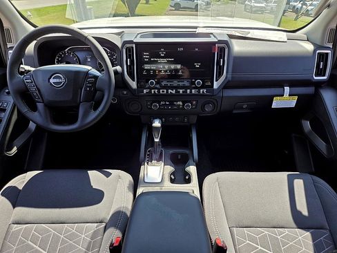 New 2025 Nissan Frontier SV w/ SV Convenience Package image 10