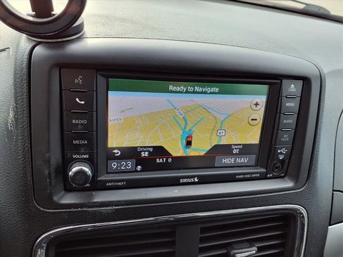 Used 2019 Dodge Grand Caravan GT image 4