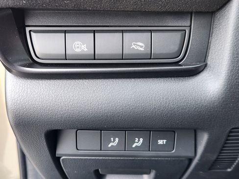 Certified 2025 MAZDA CX-30 Carbon image 25