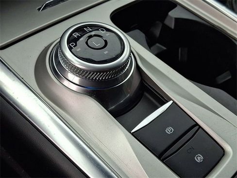 Used 2022 Ford Explorer XLT w/ Equipment Group 202A image 13