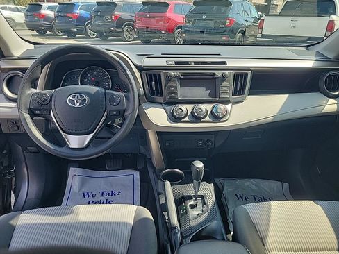 Used 2014 Toyota RAV4 LE image 11