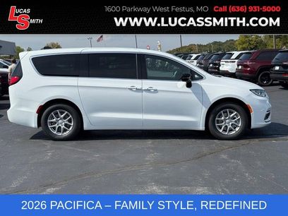 New 2026 Chrysler Pacifica Select