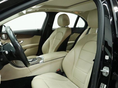 Used 2021 Mercedes-Benz C 300 4MATIC Sedan w/ Premium Package image 8