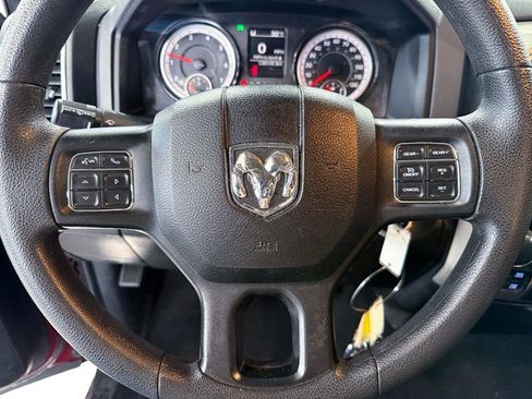 Used 2020 RAM 1500 Classic SLT image 15