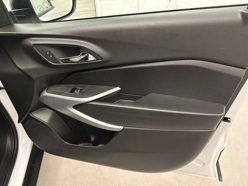 Used 2024 Chevrolet Trax RS w/ Driver Confidence Package FWD image 29