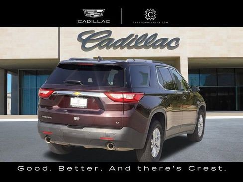 Used 2018 Chevrolet Traverse LT FWD image 3