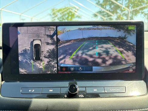 Used 2026 Nissan Rogue Platinum w/ Platinum Premium Package AWD/4WD image 25