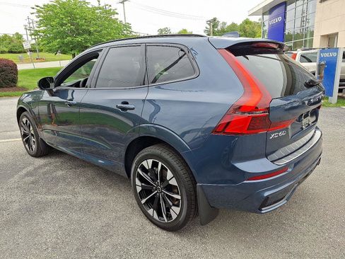 Certified 2026 Volvo XC60 T8 Plus w/ Climate Package AWD/4WD image 4
