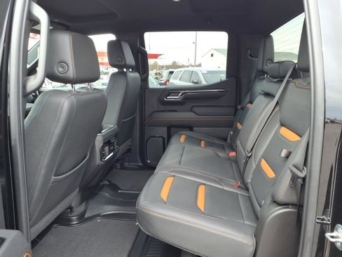 Used 2023 GMC Sierra 1500 AT4 image 11