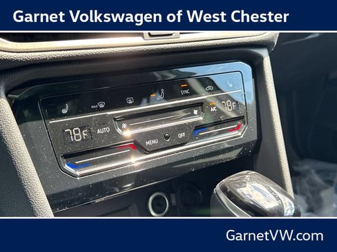 New 2026 Volkswagen Taos SE AWD/4WD image 14