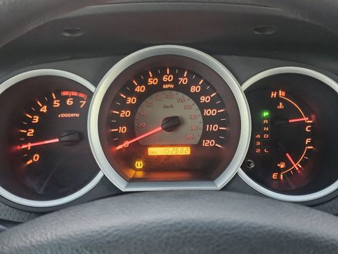 Used 2010 Toyota Tacoma PreRunner image 23