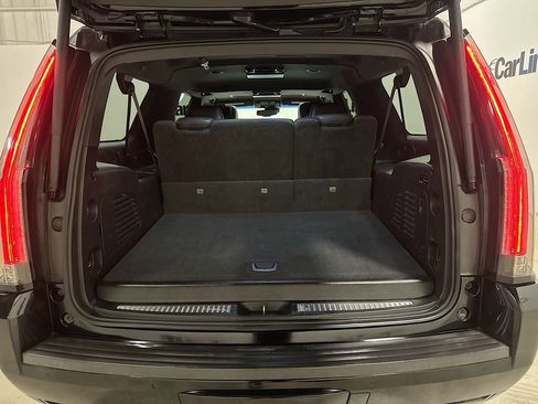 Used 2015 Cadillac Escalade ESV Platinum image 35