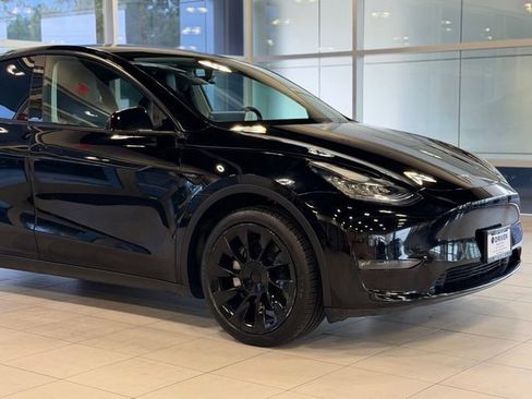 Used 2021 Tesla Model Y Long Range AWD/4WD image 5