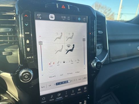 Used 2024 RAM 1500 Laramie image 31