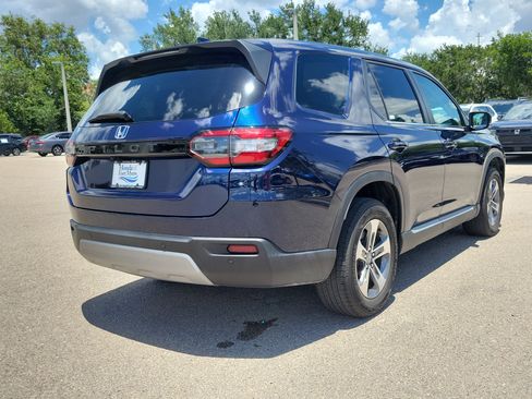 Used 2024 Honda Pilot EX-L image 6