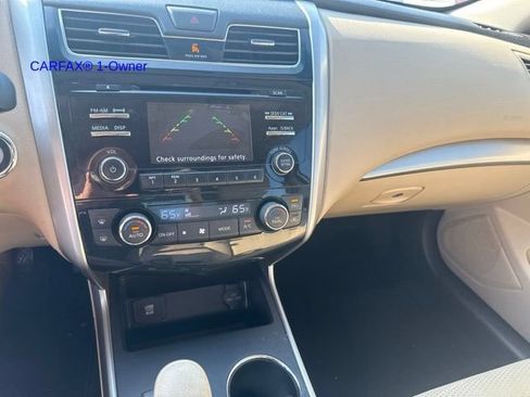 Used 2015 Nissan Altima 2.5 SV w/ Convenience Package FWD image 18