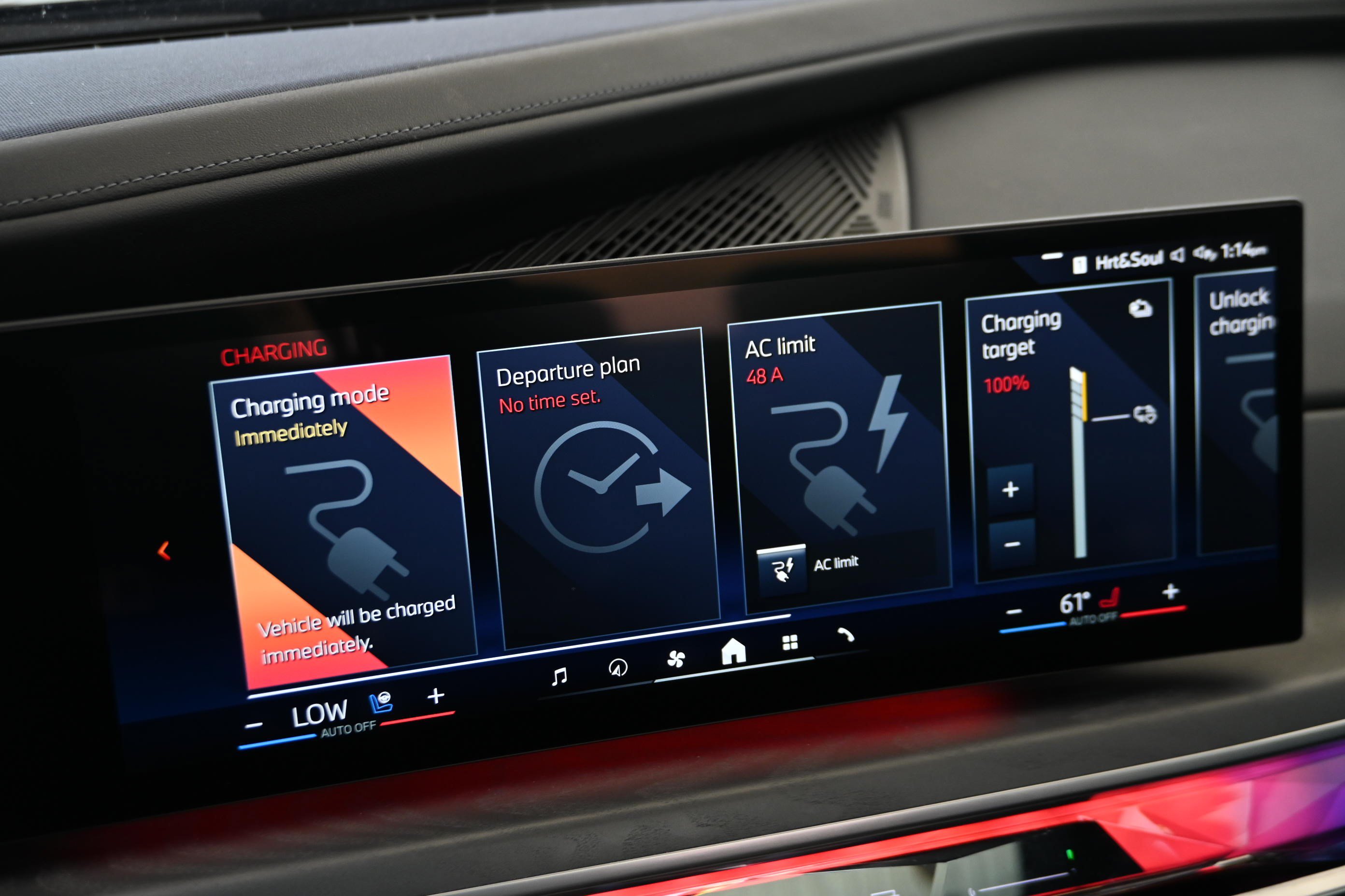 Certified 2024 BMW i7 xDrive60 AWD/4WD image 29