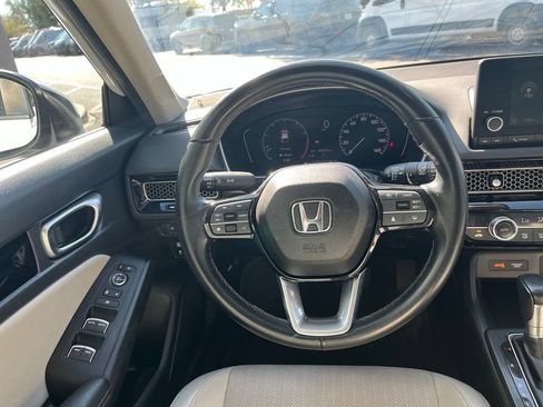 Used 2024 Honda Civic EX-L image 6