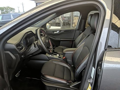 Certified 2023 Ford Escape ST-Line w/ Tech Pack #1 image 11