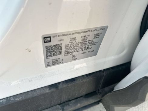Used 2023 Chevrolet Equinox LT FWD image 38