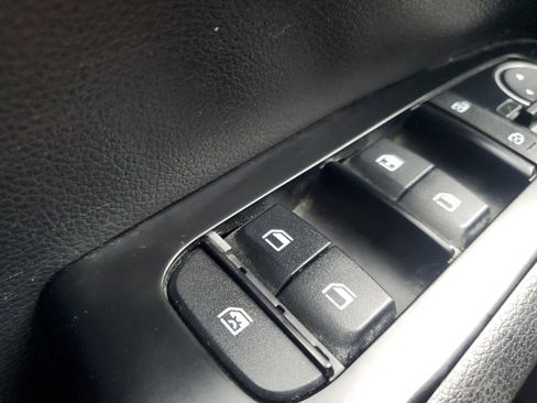 Used 2024 Kia Soul LX w/ Option Group 015 FWD image 23