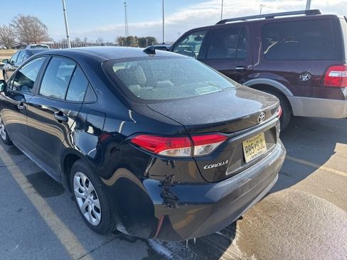 Used 2023 Toyota Corolla LE image 19