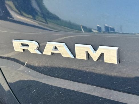 Used 2020 RAM 1500 Big Horn AWD/4WD image 14