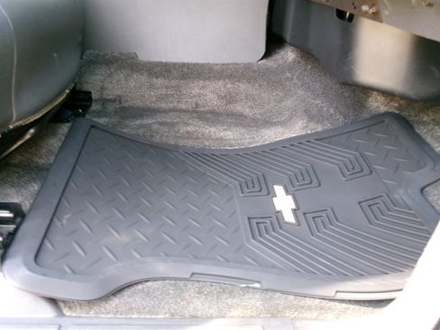 Used 2003 Chevrolet Avalanche 4x4 w/ Suspension Package, Off-Road image 20