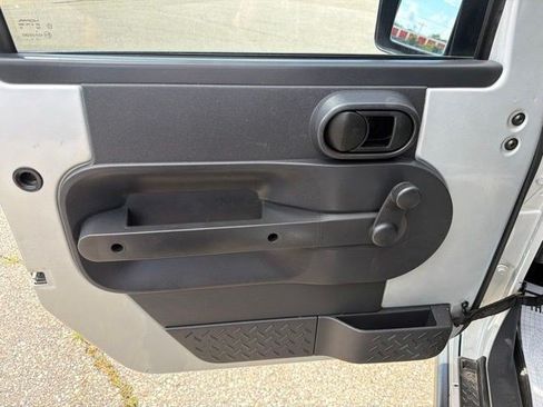 Used 2008 Jeep Wrangler Unlimited X AWD/4WD image 11