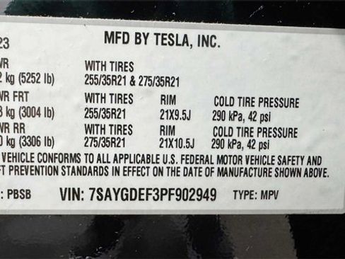 Used 2023 Tesla Model Y Long Range image 32