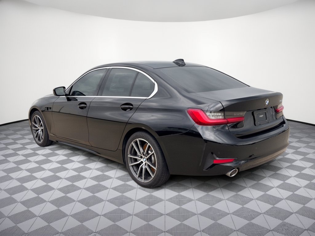 Used 2020 BMW 330i Sedan w/ Premium Package RWD image 3