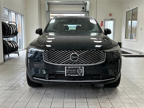 Certified 2025 Volvo XC90 B6 Plus image 6