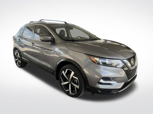 Certified 2022 Nissan Rogue Sport SL AWD/4WD image 3