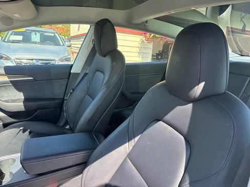 Used 2022 Tesla Model 3 Long Range AWD/4WD image 10