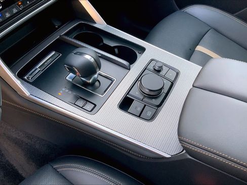 Used 2026 MAZDA CX-70 3.3 Turbo w/ Premium Plus Pkg image 17