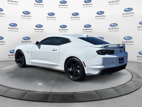Used 2020 Chevrolet Camaro SS RWD image 3