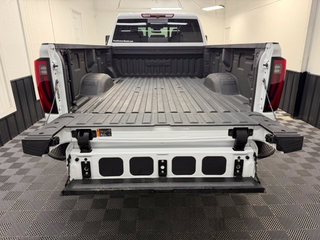 Used 2025 GMC Sierra 2500 SLT w/ SLT Premium Package AWD/4WD image 34