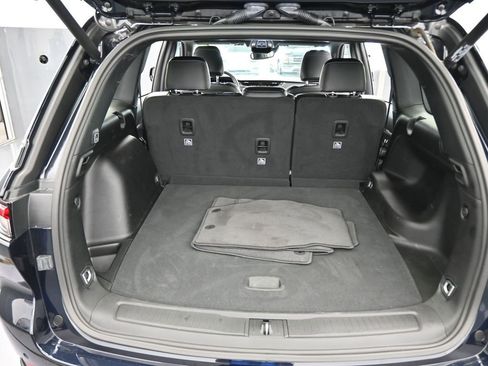 Used 2024 Jeep Grand Cherokee Limited w/ Black Appearance Package image 42