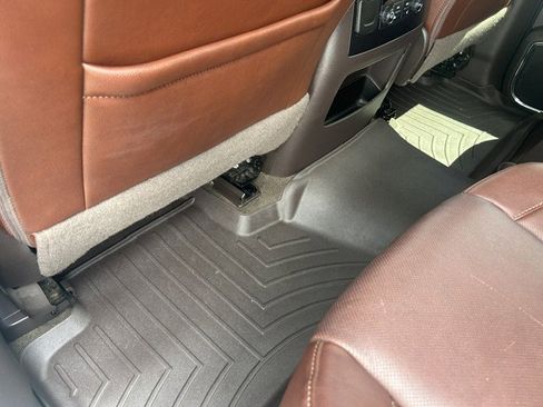 Used 2017 Chevrolet Tahoe Premier AWD/4WD image 15