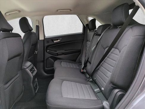 Certified 2024 Ford Edge SE image 18