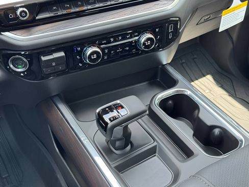 New 2026 GMC Sierra 1500 SLT AWD/4WD image 21