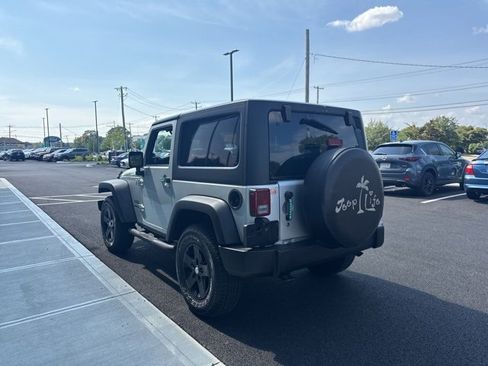 Used 2011 Jeep Wrangler Sport image 6