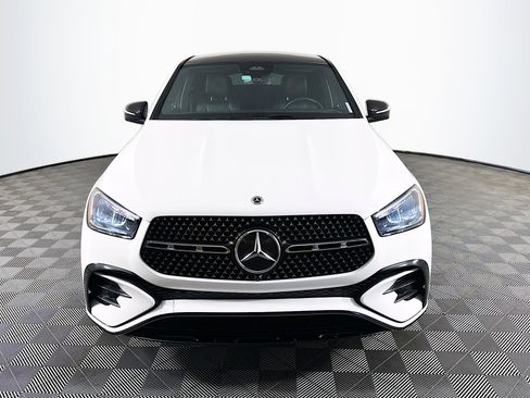 Used 2025 Mercedes-Benz GLE 450 4MATIC Coupe image 2
