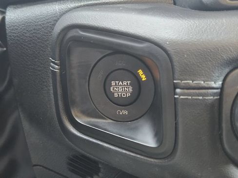 Used 2024 Jeep Wrangler Unlimited Rubicon 4xe AWD/4WD image 23