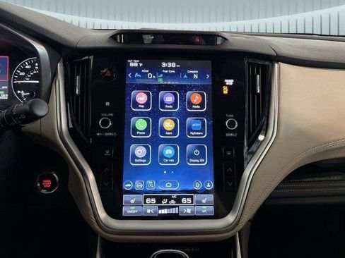 Used 2023 Subaru Outback Limited image 2